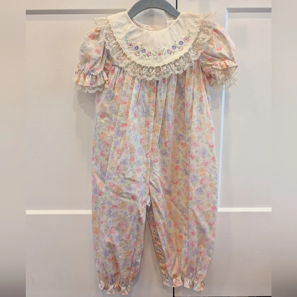 VINTAGE 80s Baby Girl Floral Romper With Embroidered Lace Bib Collar 24 Months